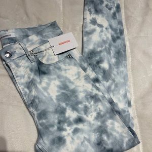 NWT Good American Good Legs size 6/28 . Tie Dye